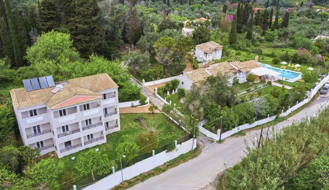Studio Apartment 'Vintage Resort 14' with Mountain View, Wi-Fi and Air Conditioning in Sidari