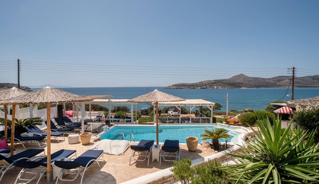 Studio 'Blue Dolphin Antiparos View Suite' with Sea View, Wi-Fi and Air Conditioning