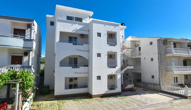 Studio w Balcony 6 min to Beach in Ulcinj