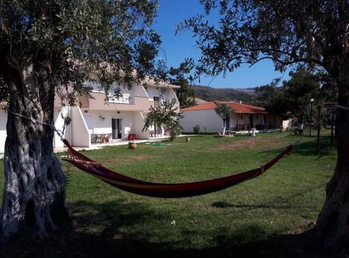 Studios Dimitraki in Skala Rachoniou