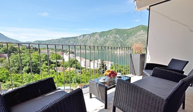Stunning 1-Bedroom Apartment in Kotor