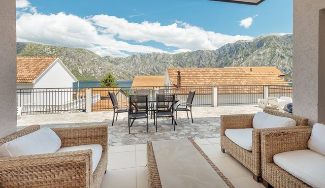 Stunning Mountain and Sea Views With Pool & Private Terrace in Kotor Bay