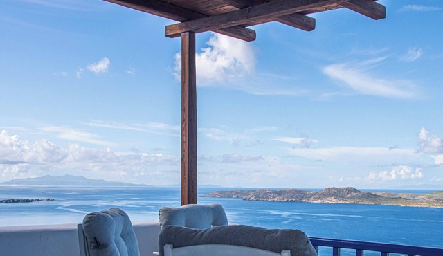 Stunning Mykonos Villa Delos Sunset View -close to beaches and town! in Mykonos