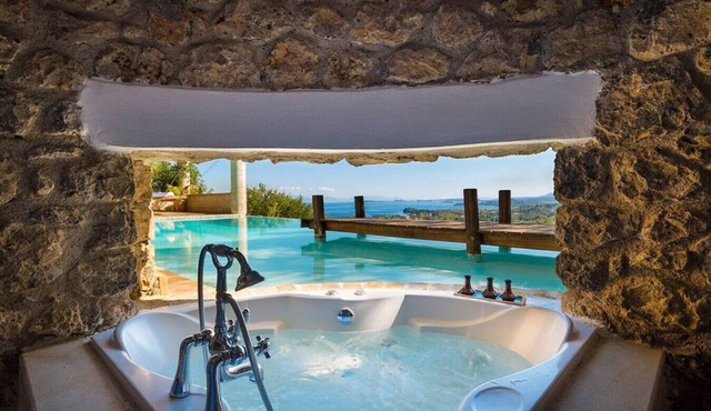 Stunning Villa Oasis & Open Air Living Spaces