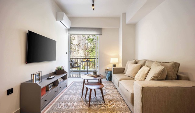 Stylish 1BR in Pangrati | Balcony & Green View