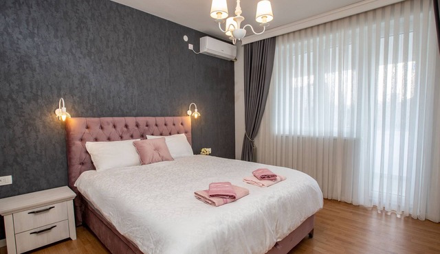 Stylish One-Bedroom Park Apartment in Niksic