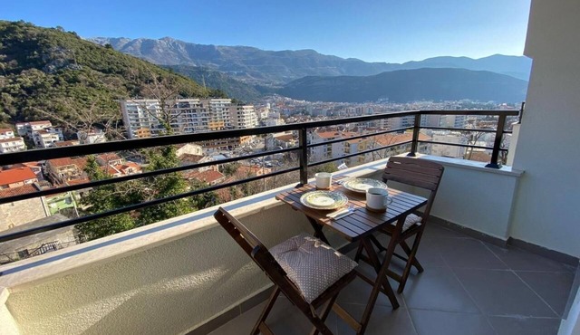 Stylish One Bedroom Retreat Budva