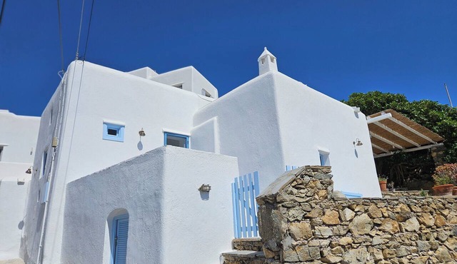 Stylish Traditional Village Stone House with Garden - Mykonos