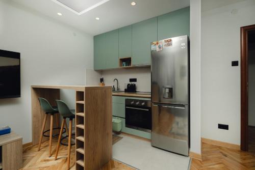 Stylish Urban Hideout - Free Pool & Breakfast Access