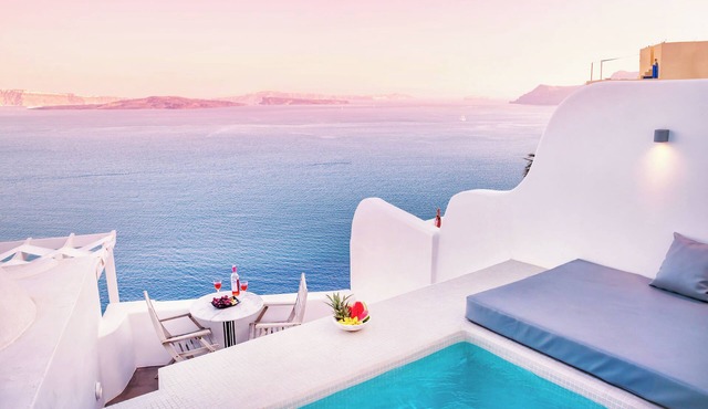 Suite with Private Outdoor Hot Tub
