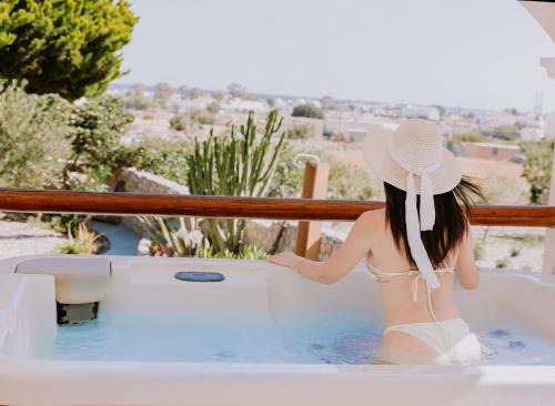 Summer House Collection - A Secluded Getaway in Perissa