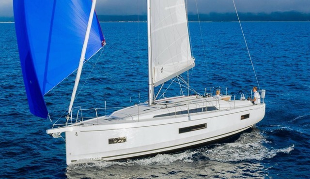 Sun-Kissed Sailing Adventure in the Dodecanese Islands in Kos