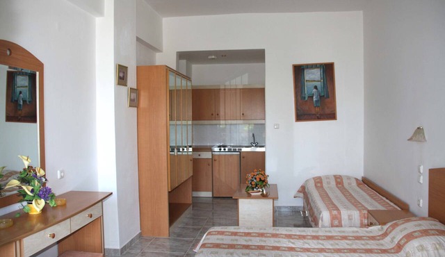 Sun Maris Studios in Rhodes