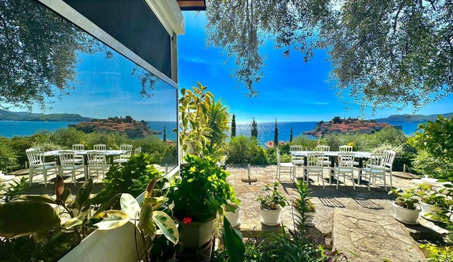 Sun Rose apartments Sveti Stefan