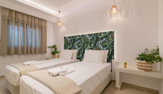 Suncourt Lux Rooms