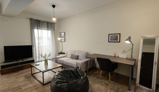 Sunny Athenian Apartment