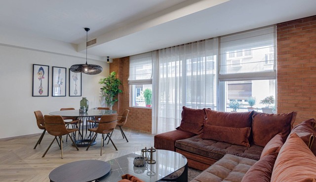 Superb Athens Apartment | 3 Bedrooms | Apartment Kylie | Acropolis in Athens
