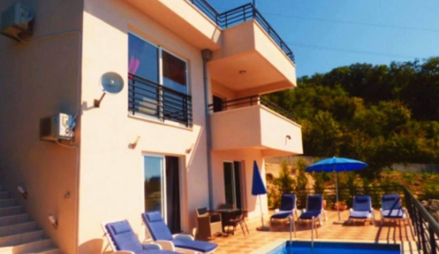 Superb Breathtaking Views 3Bedroom All Day Sun