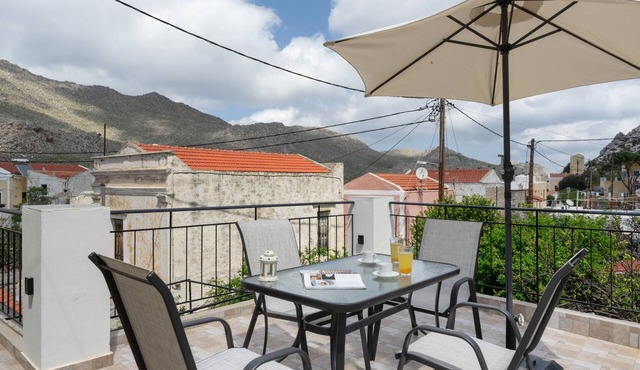 Symi Thea Home Apartment with Sea View, Wi-Fi and Air Conditioning