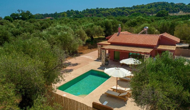 Terra Oleana Cottages in Vasilikos
