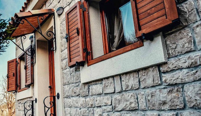 That are a combination of modern and traditional, just 5 min from Lake Skadar.