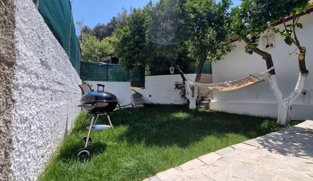 The Garden House in Paradisi