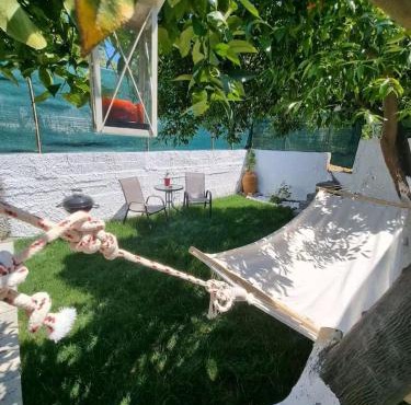 The Garden House in Paradisi