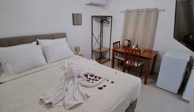 The Garden House in Paradisi