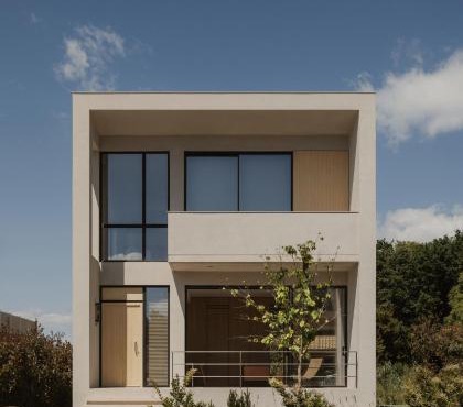 The Habitus Residence, a Design house