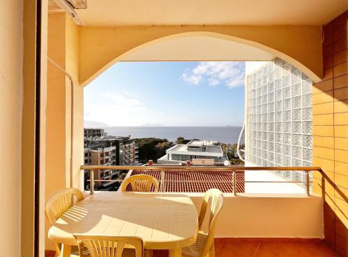 The Perfect Seaview Escape