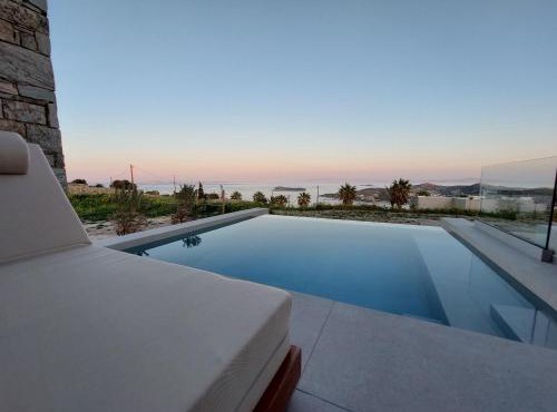 Thea Syros in Ermoupoli