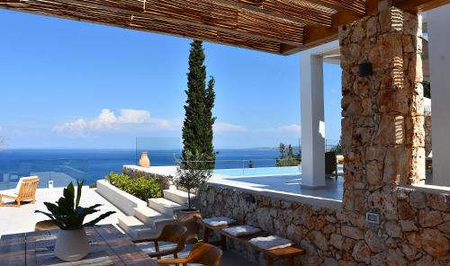 Thelxi's Suite I - Brand New Seaview Suite!