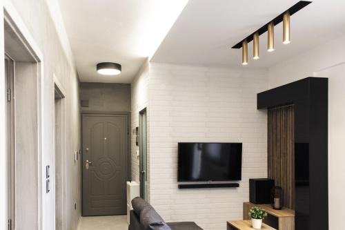 Thess Home Now - The Urban Moment