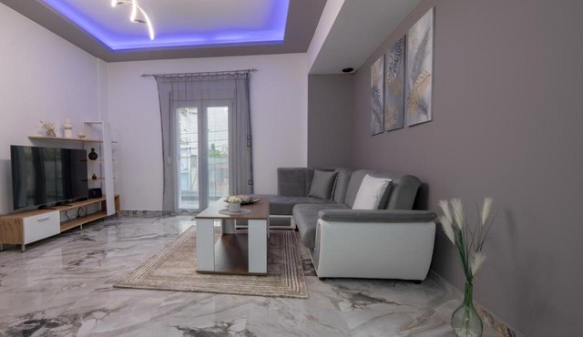 Thessaloniki Luxe Suite, Achilles' Private Getaway in Thessaloniki
