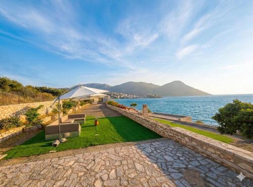 Ticallisti Rooms by Villa Lagkadaki