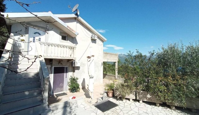 Tivat Relax with Stunning Sea & Mountain Views - Standard Studio Apartment