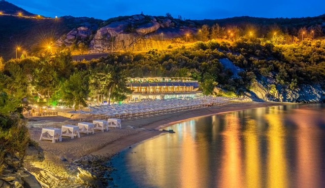Tosca Beach Hotel