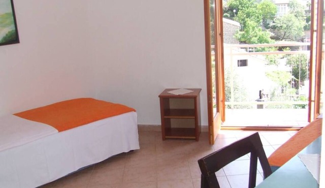 Two bedrooms,two bathrooms,sea view, 6 per/MONTEN