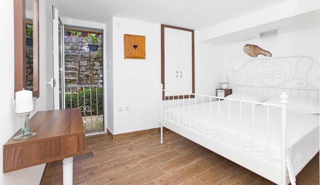 Two-storey Apartment With Charming Garden in Kotor