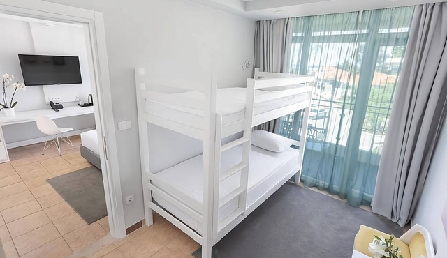 Ultimate Beach Getaway! TWO Contemporary 2BR Suites, Beachfront, Outdoor Pools!