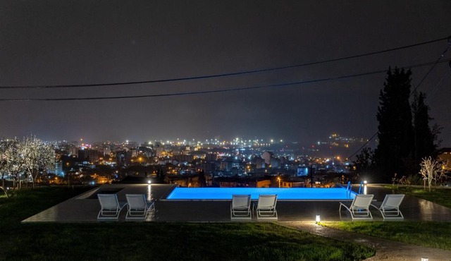 Uphill Glavanovic Villas