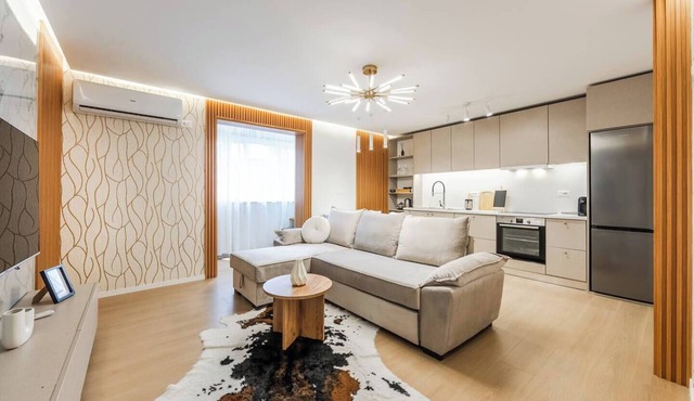 Urban Chic Apartment | Terrace & View by PikHost