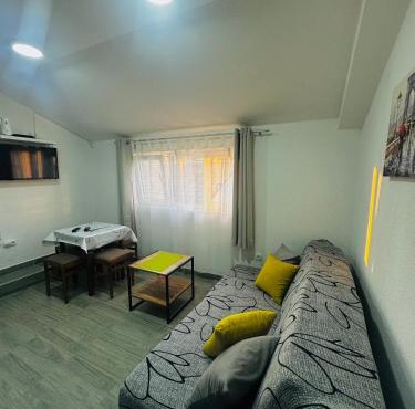 Uros Apartments