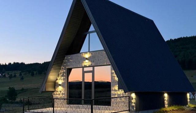 V Chalet