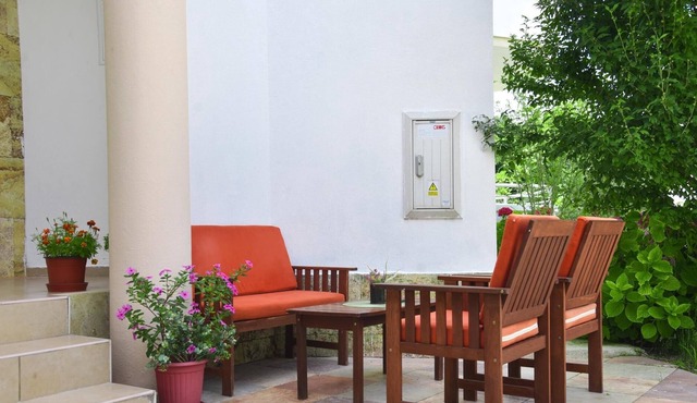 Vacation Flat w Garden and Balcony in Ulcinj