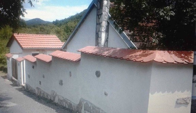 Vacation home IDYLLE is located in the heart of the Skadar Lake National Park.