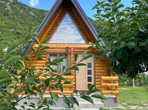 Valley Nest