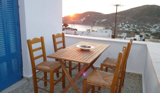 Vasilis Ios Place Room 3 in Chora