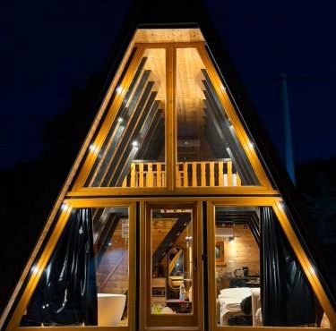 Veis House