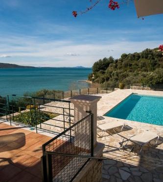 Velanidia Apartments in Plataria